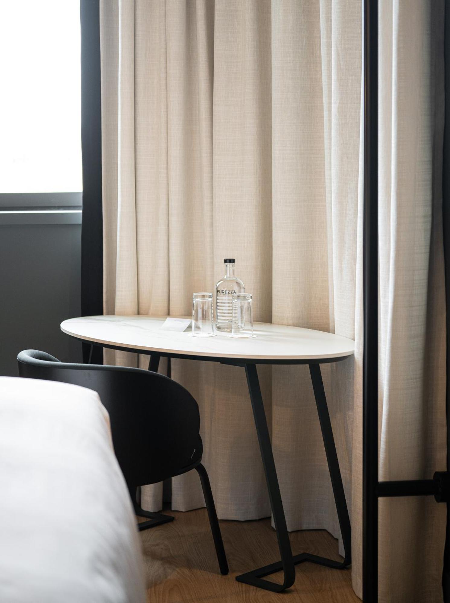 Radisson Hotel Reims Esterno foto
