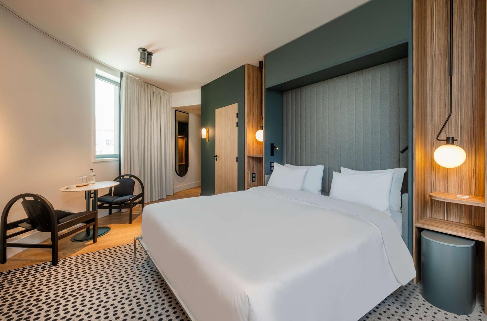 Radisson Hotel Reims Esterno foto